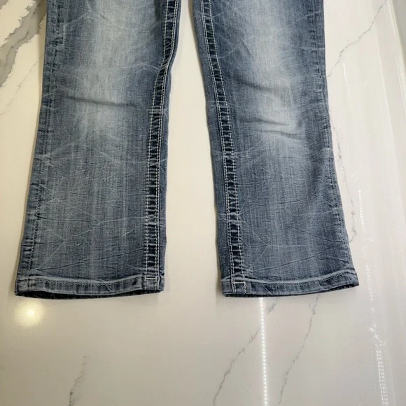 Miss Me, Womens Distressed Blue Cropped Jean Capri, 28 - Picture 11 of 13